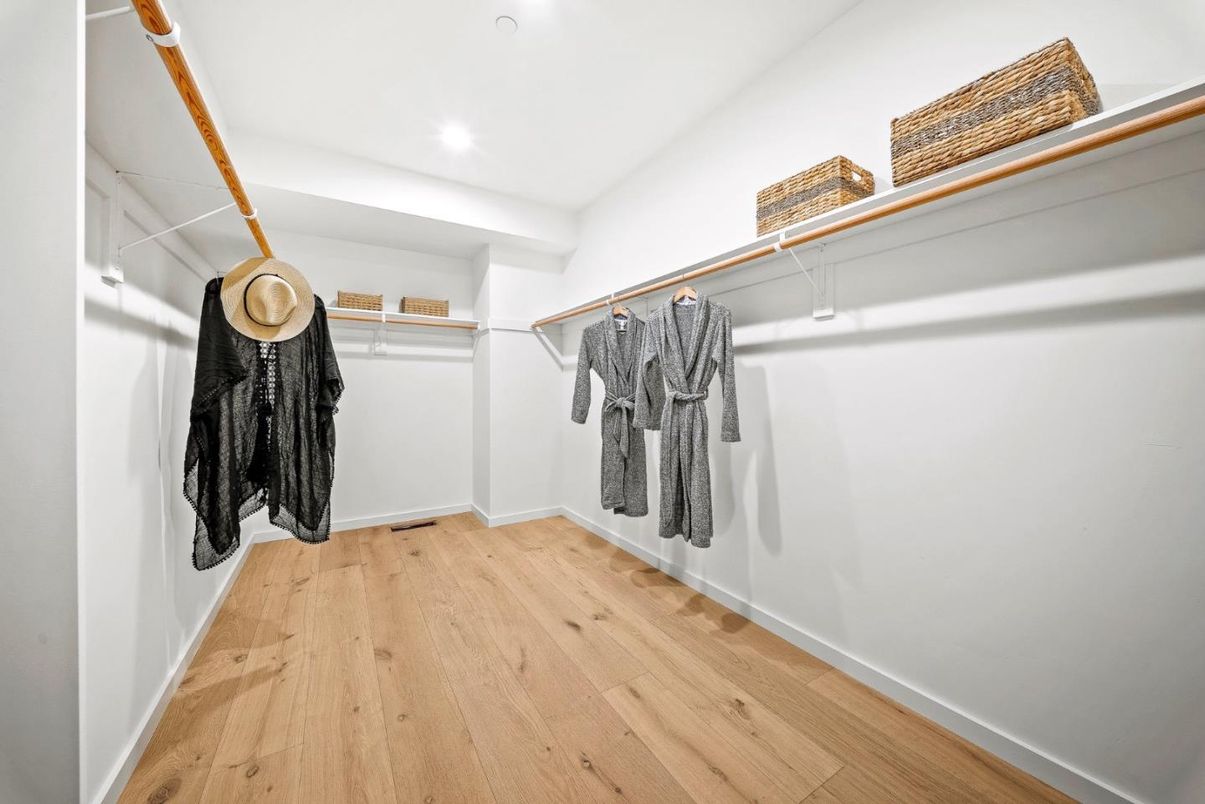Interior, Recessed Lighting, Walk-in Closets, Wood Texture Flooring