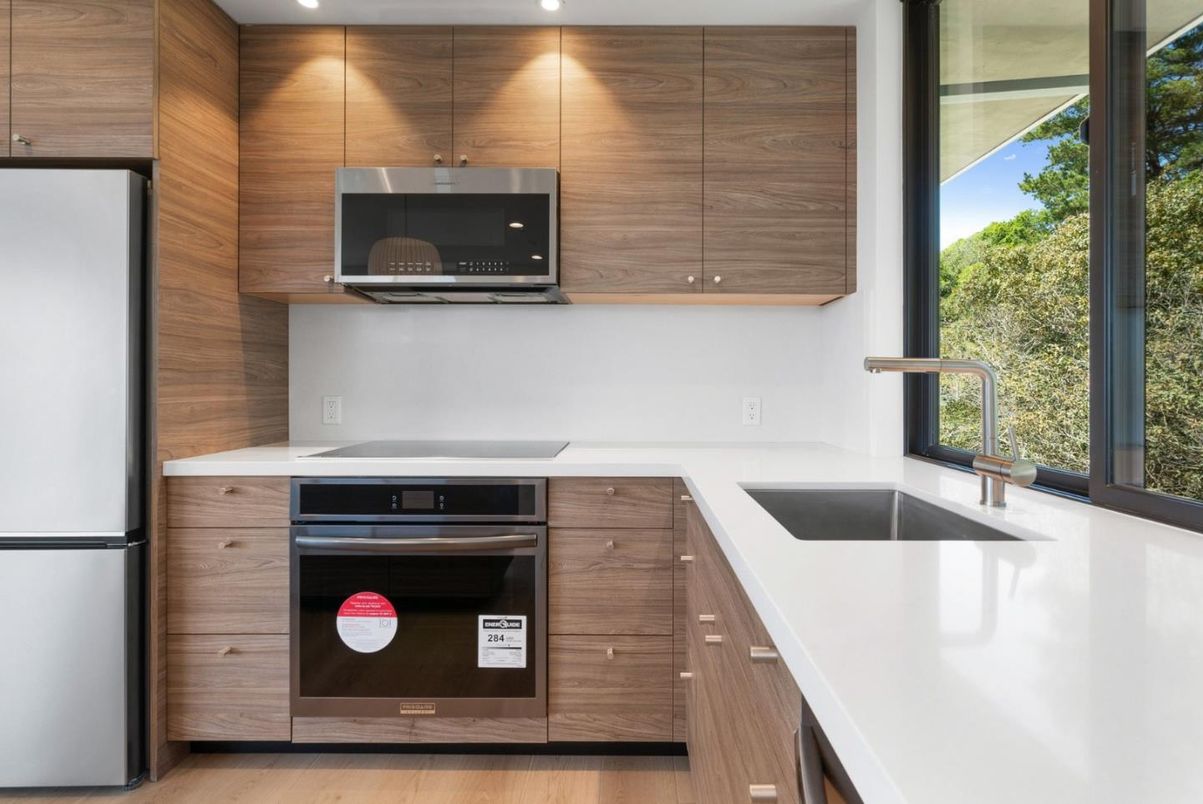 Interior, Kitchen, Stainless Steel Appliances, Wood Texture Flooring