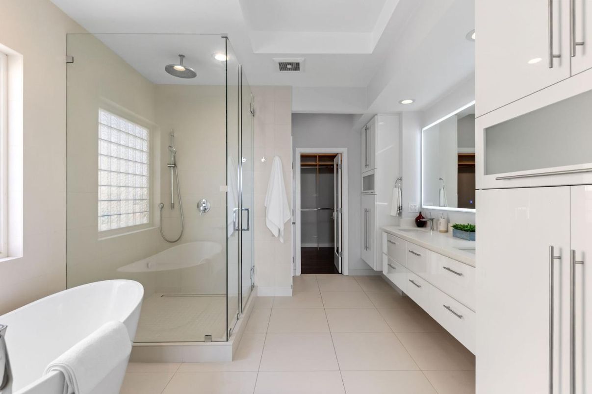 Bathroom, Free Standing Baths, Glass Shower, Interior, Recessed Lighting