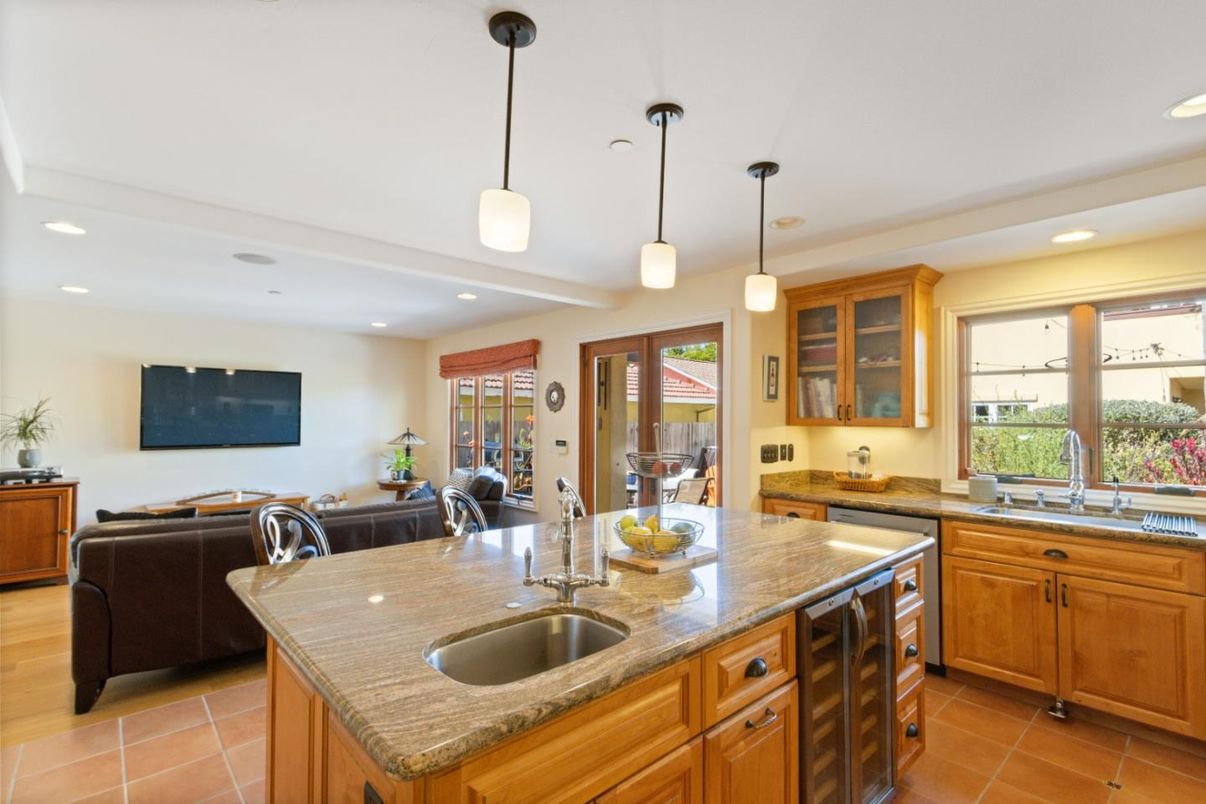 Interior, Kitchen, Living room, Pendant Lights, Recessed Lighting
