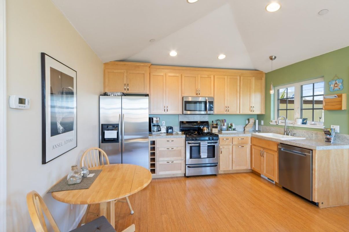 Dining room, Interior, Kitchen, Recessed Lighting, Stainless Steel Appliances, Wood Texture Flooring