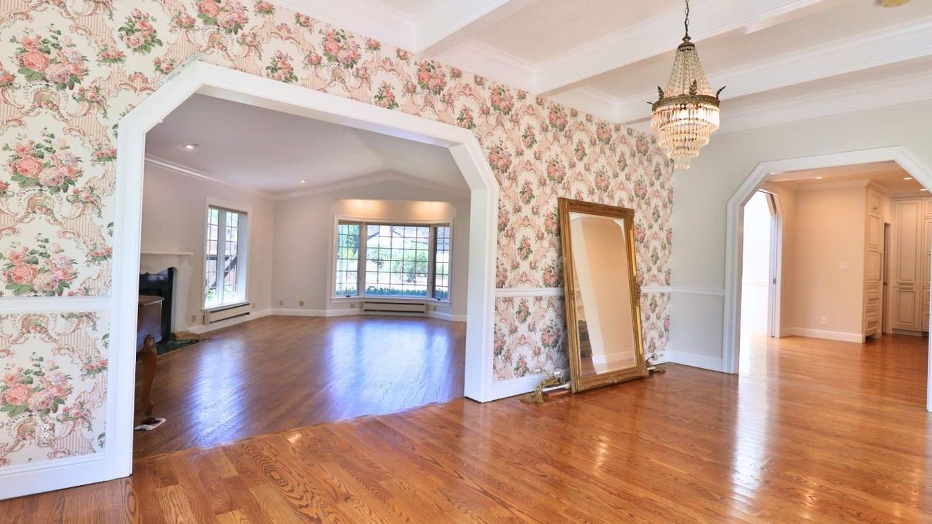 Chandelier, Empty room, Interior, Recessed Lighting, Wood Texture Flooring