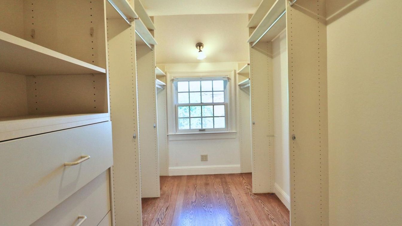 Interior, Walk-in Closets, Wood Texture Flooring