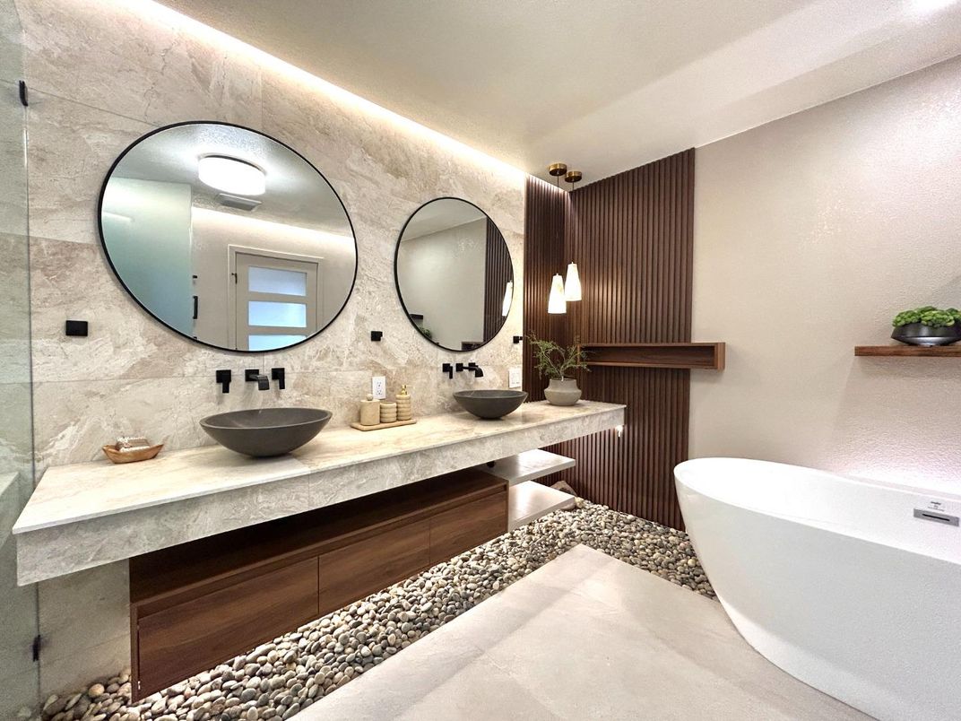Bathroom, Dual Sink Vanities, Free Standing Baths, Interior