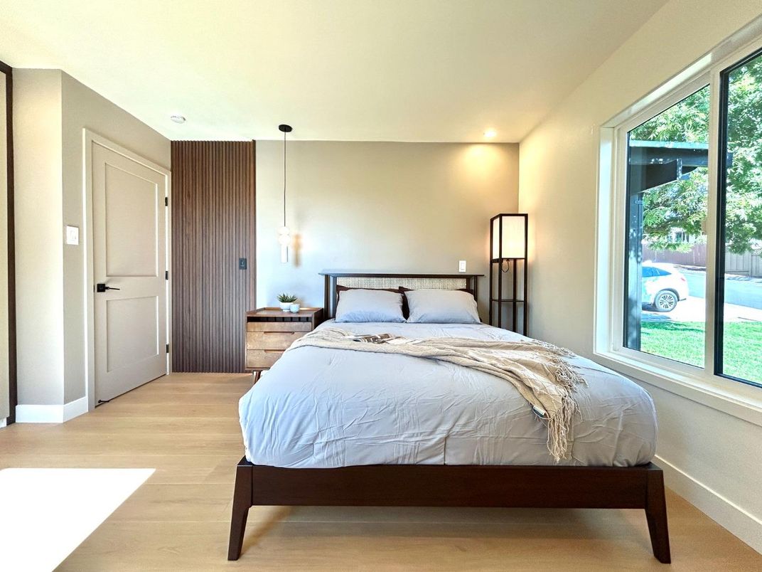 Bedroom, Interior, Pendant Lights, Recessed Lighting, Wood Texture Flooring