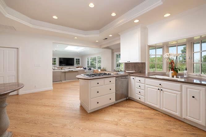 Interior, Kitchen, Living room, Recessed Lighting, Wood Texture Flooring