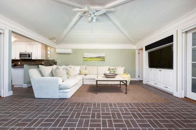 Interior, Kitchen, Living room