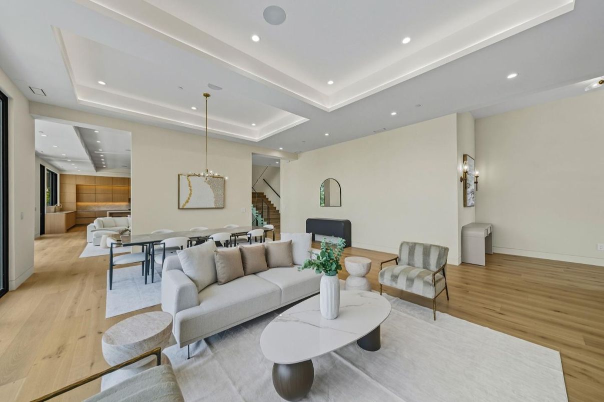 Dining room, Interior, Living room, Pendant Lights, Recessed Lighting, Wood Texture Flooring
