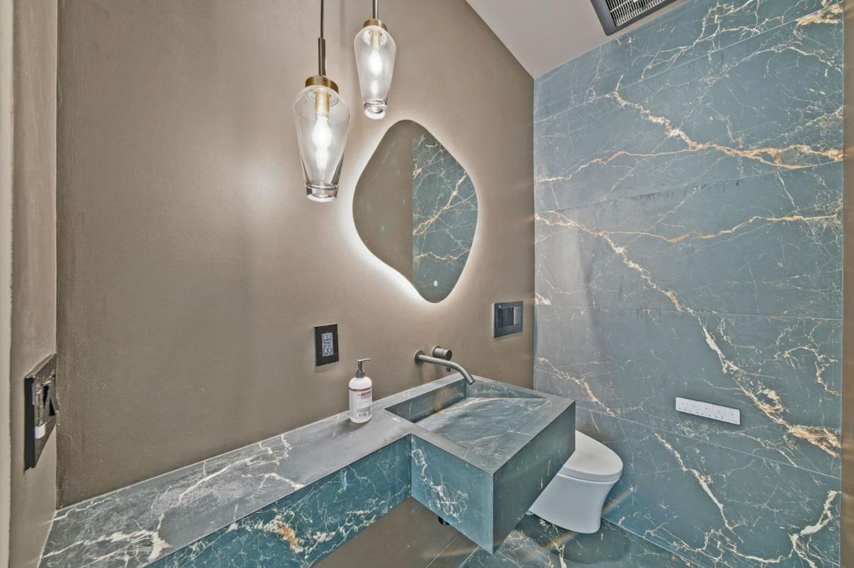 Bathroom, Interior, Pendant Lights