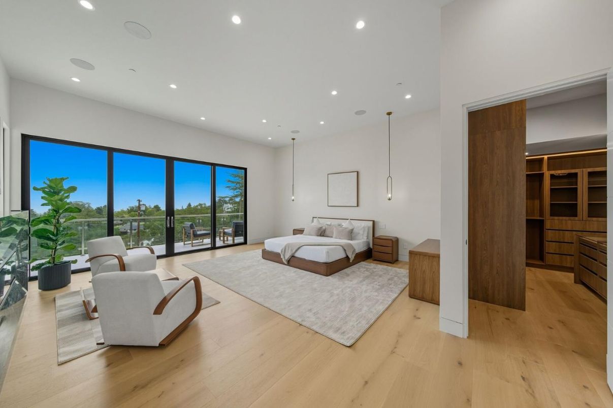 Bedroom, Interior, Pendant Lights, Recessed Lighting, Wood Texture Flooring