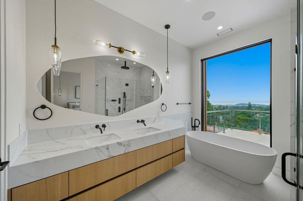 Bathroom, Dual Sink Vanities, Free Standing Baths, Glass Shower, Interior, Pendant Lights, Recessed Lighting