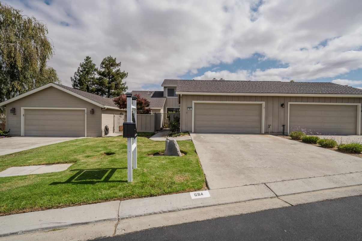 Attached, Detached Garage, Exterior, Facade, Ranch