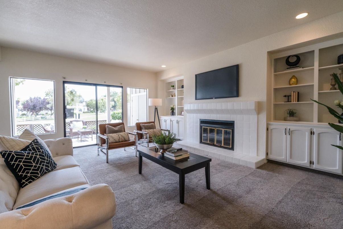 Fireplace, Interior, Living room, Recessed Lighting
