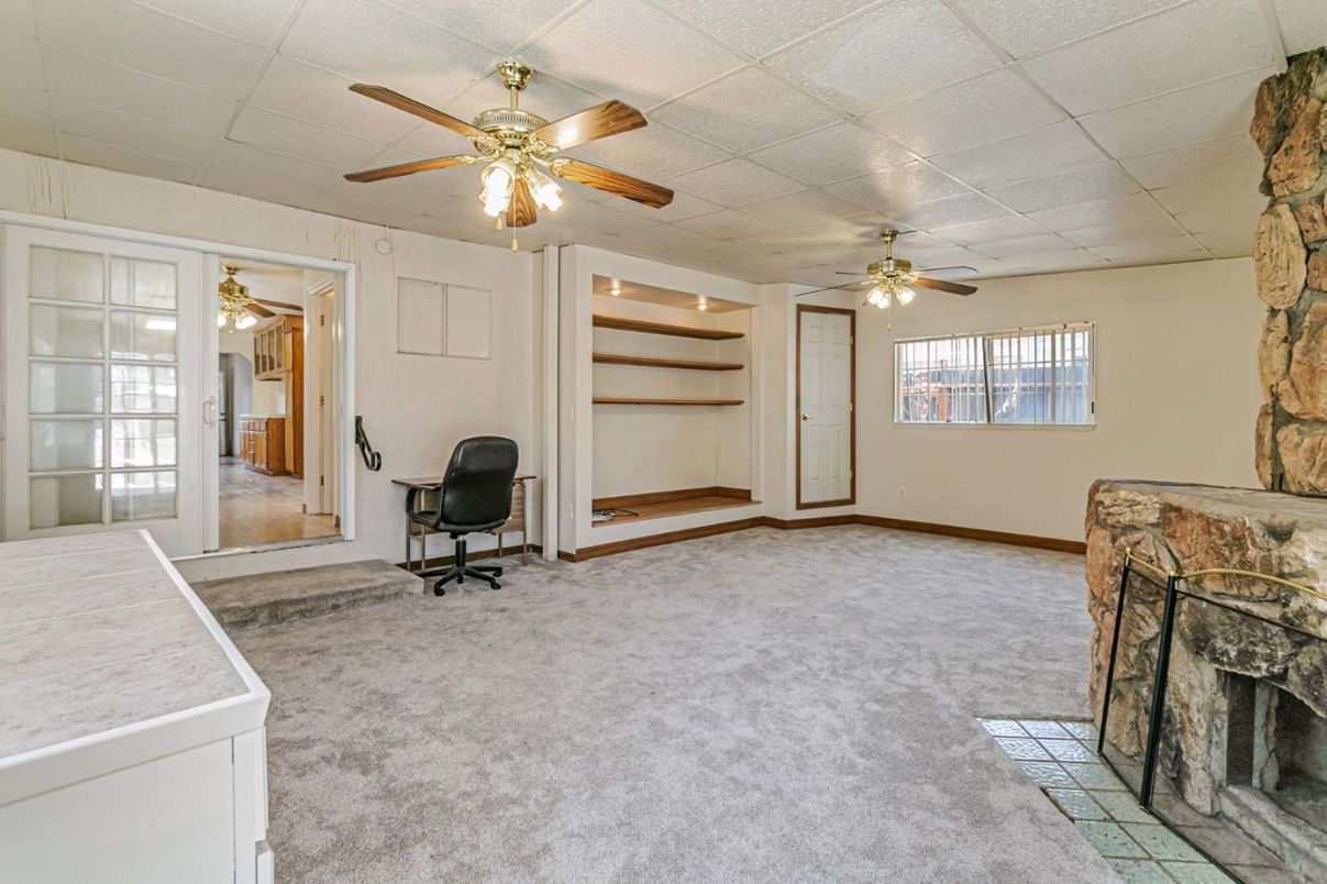 Empty room, Fireplace, Home Office, Interior