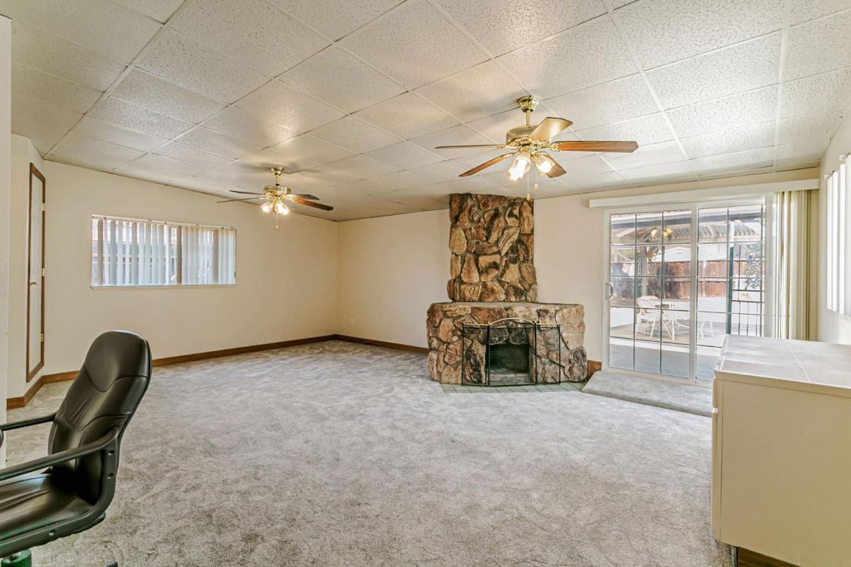 Empty room, Fireplace, Interior, Stone Walls