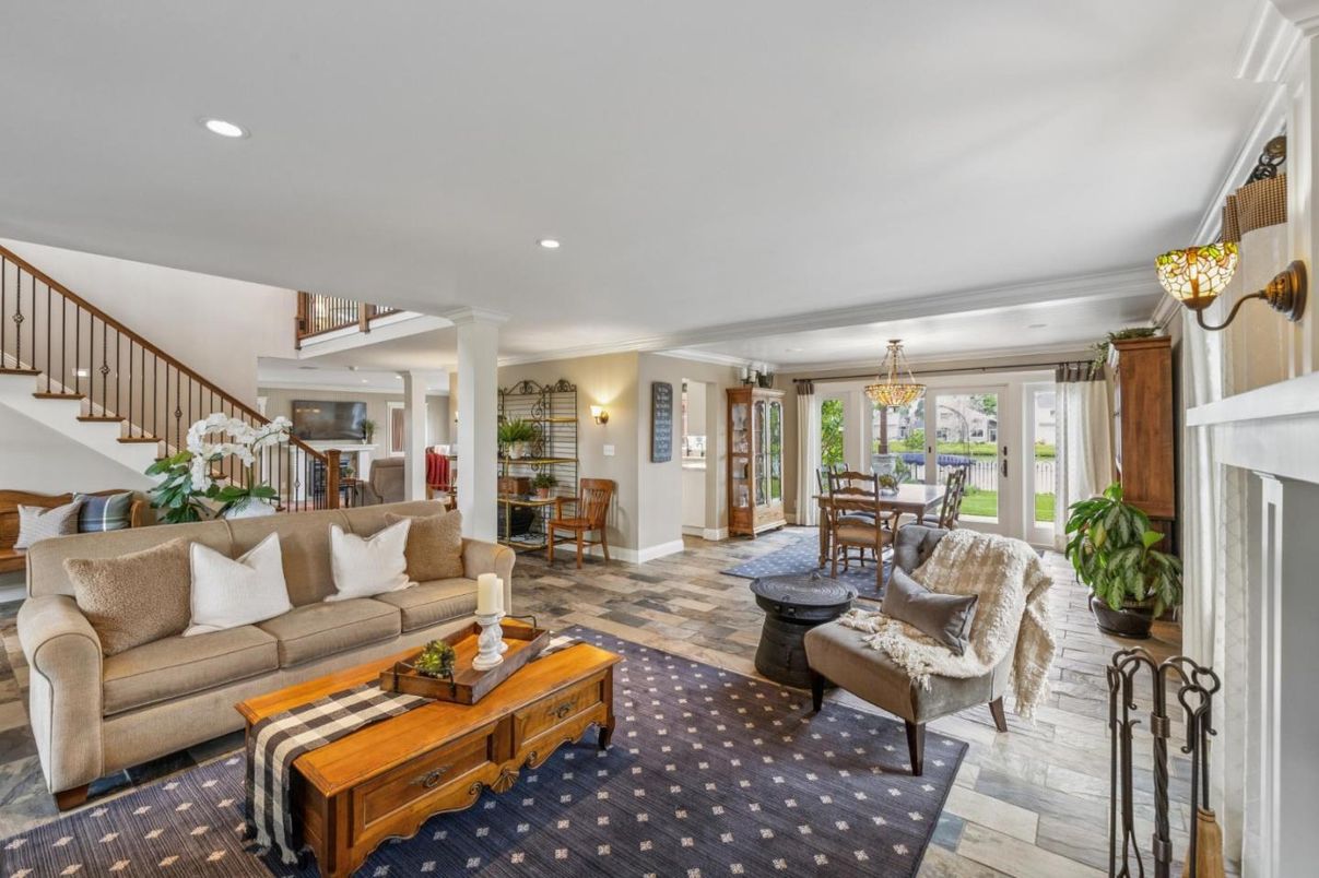 Chandelier, Dining room, Fireplace, Interior, Living room, Recessed Lighting, Wood Texture Flooring