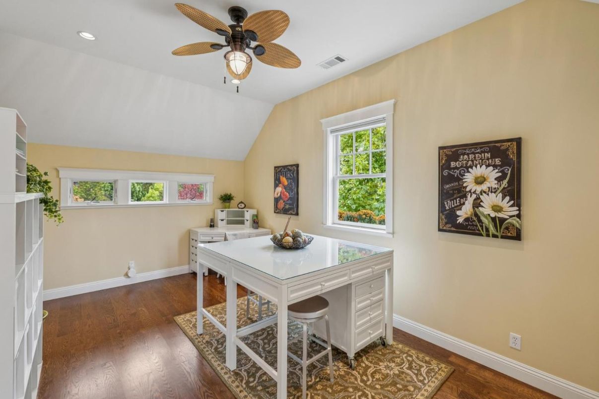 Home Office, Interior, Recessed Lighting, Wood Texture Flooring