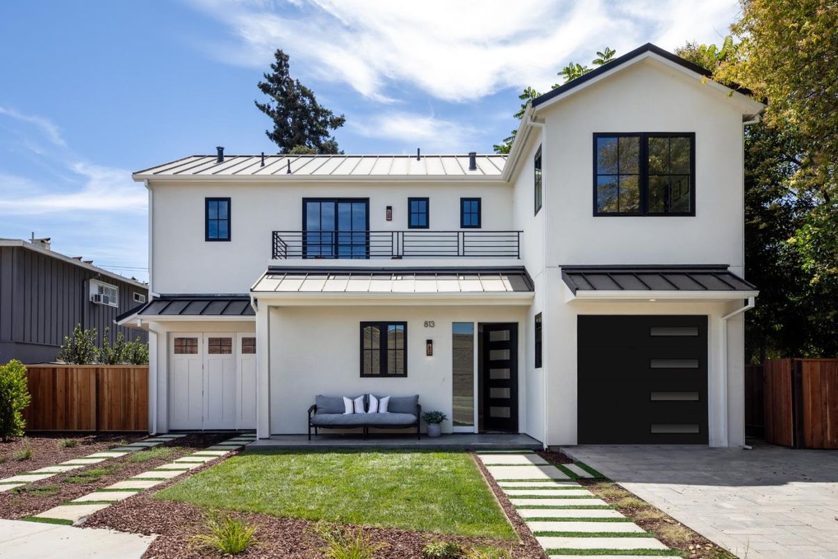 Attached, Exterior, Facade, Farmhouse