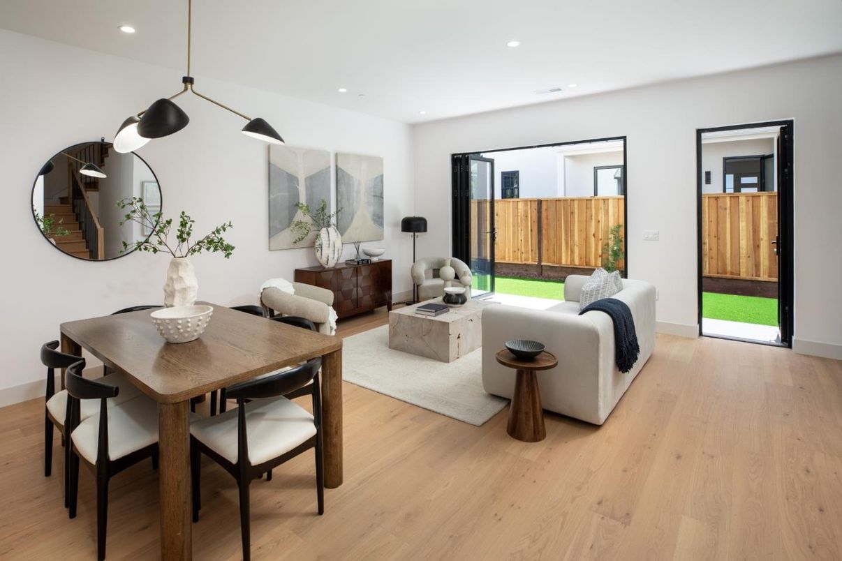 Dining room, Interior, Living room, Pendant Lights, Recessed Lighting, Wood Texture Flooring