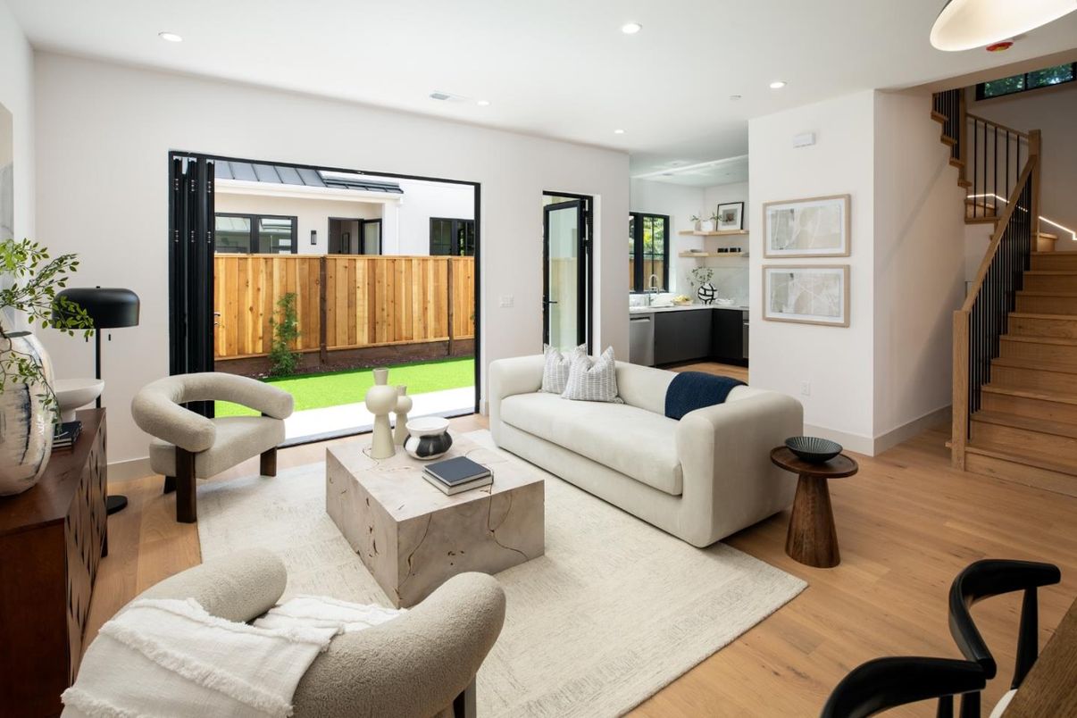 Interior, Living room, Recessed Lighting, Wood Texture Flooring