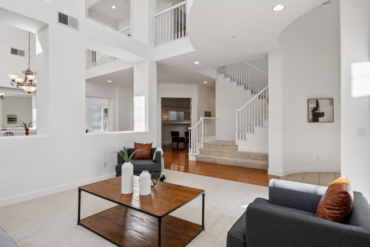 Chandelier, Interior, Living room, Recessed Lighting, Wood Texture Flooring