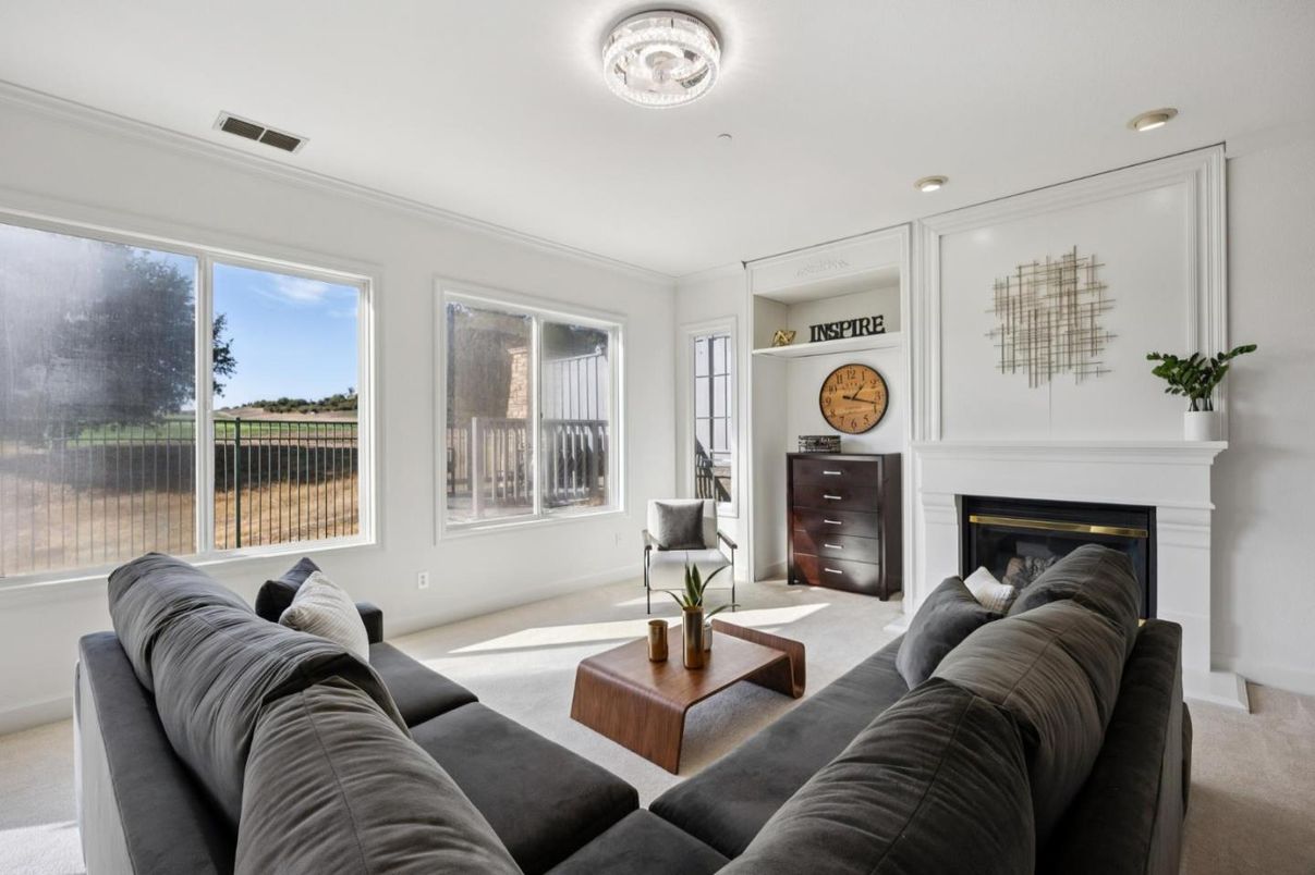 Fireplace, Interior, Living room, Recessed Lighting