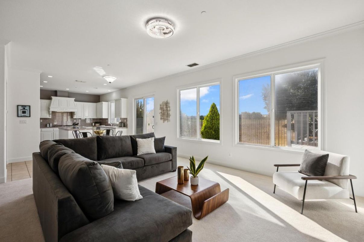 Dining room, Interior, Kitchen, Living room, Recessed Lighting, Stainless Steel Appliances