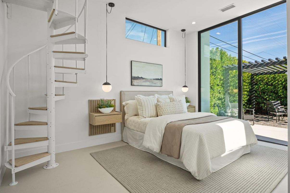 Bedroom, Interior, Pendant Lights, Recessed Lighting