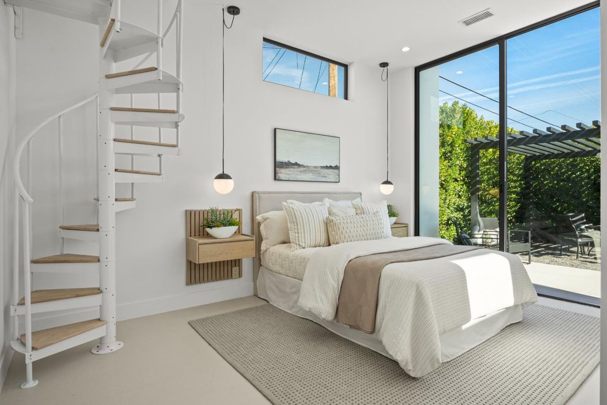 Bedroom, Interior, Pendant Lights, Recessed Lighting