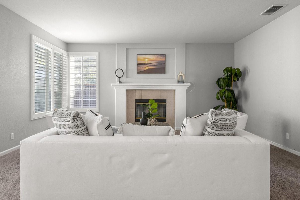 Fireplace, Interior, Living room