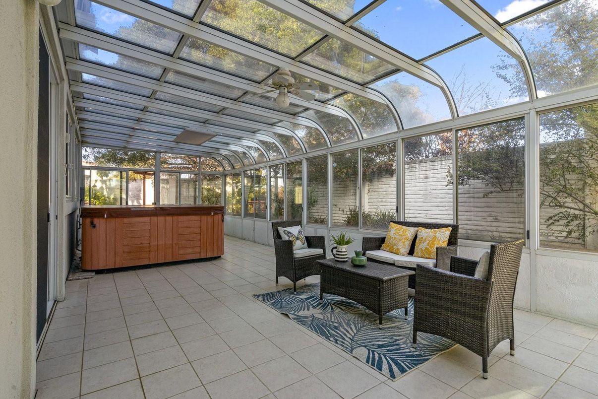 Glass Ceilings, Hot Tub, Interior, Sun Room