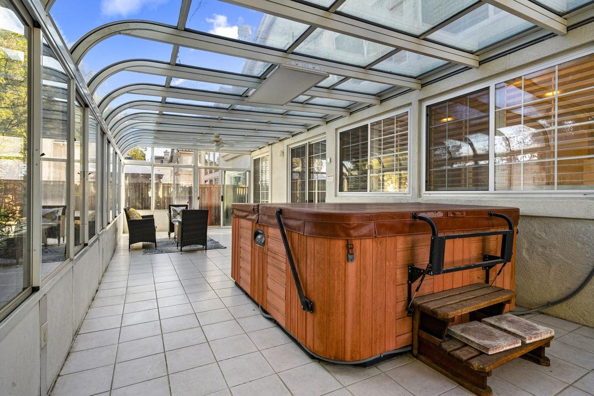 Glass Ceilings, Hot Tub, Interior, Sun Room