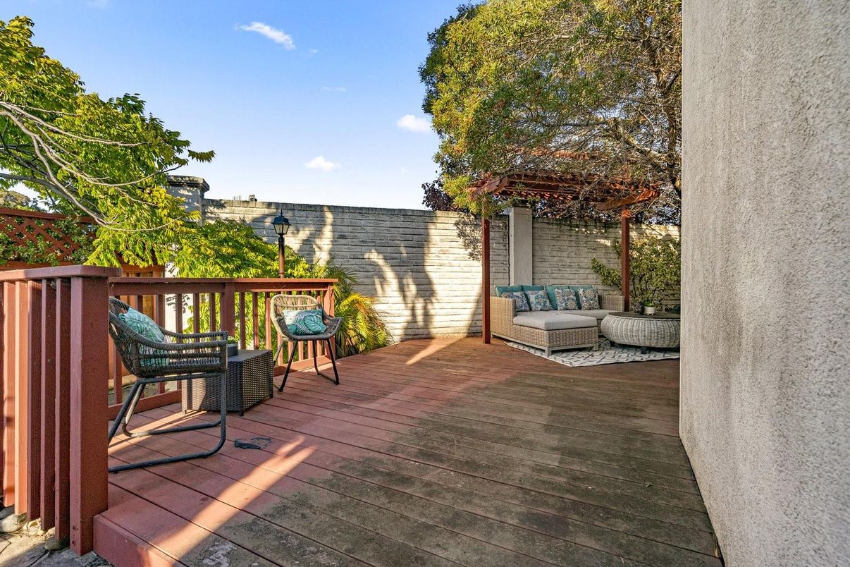 Exterior, Wood Texture Flooring