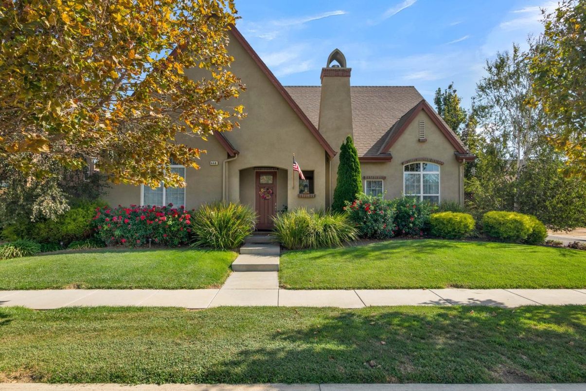 Backyard, Exterior, Facade, Spanish Mediterranean