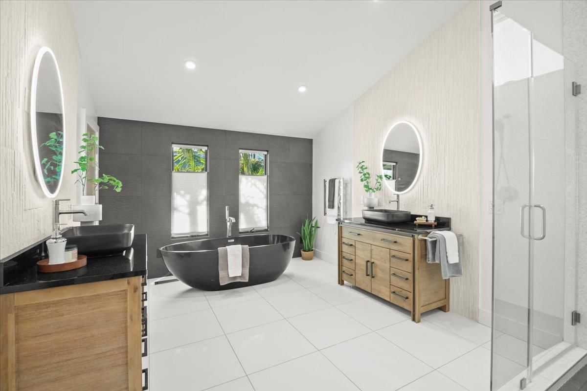 Bathroom, Dual Sink Vanities, Free Standing Baths, Glass Shower, Interior, Recessed Lighting
