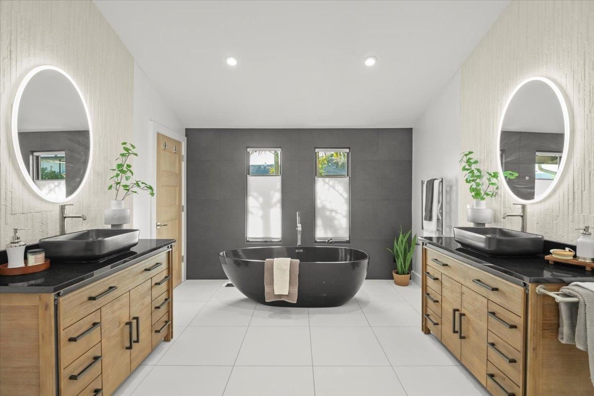 Bathroom, Dual Sink Vanities, Free Standing Baths, Interior, Recessed Lighting