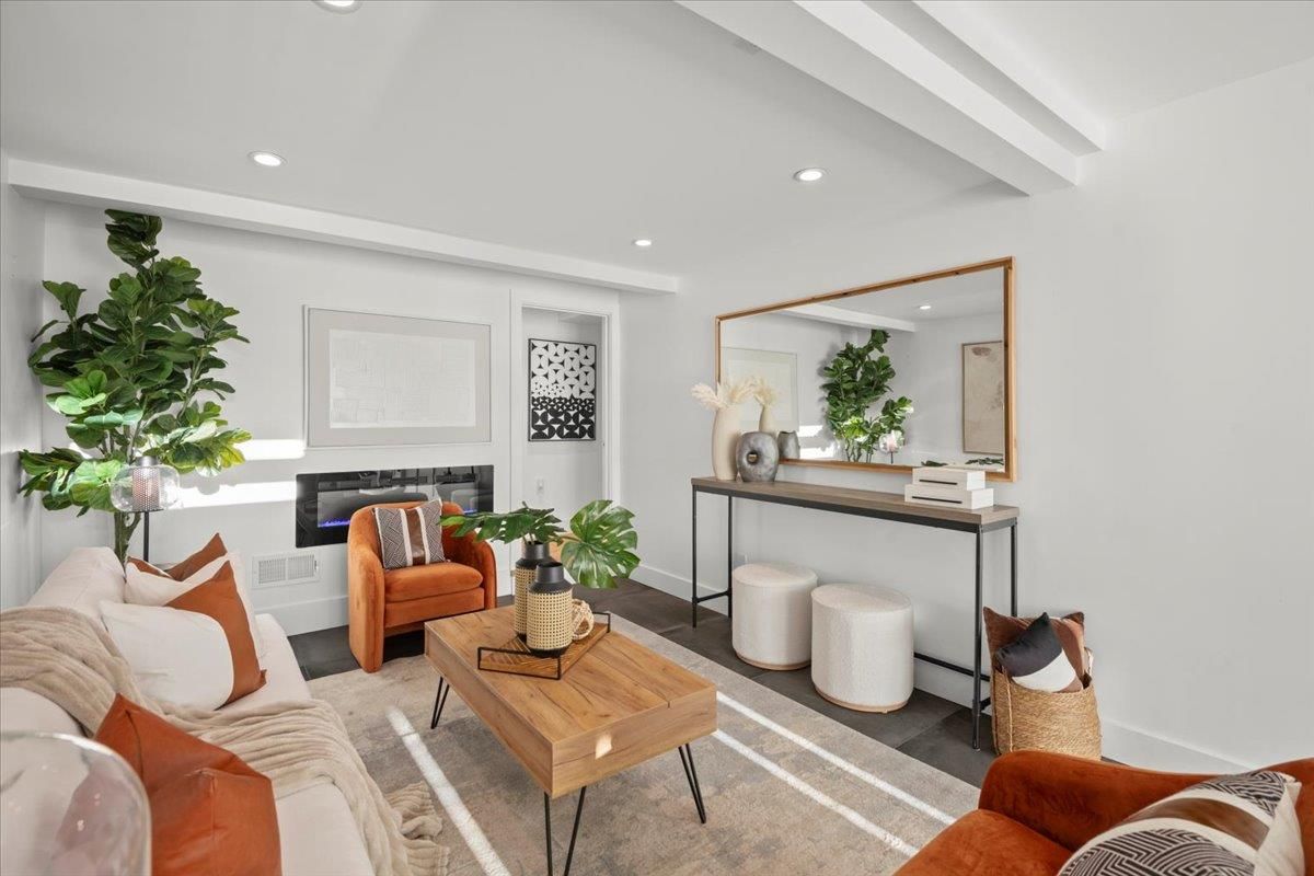 Fireplace, Interior, Living room, Recessed Lighting