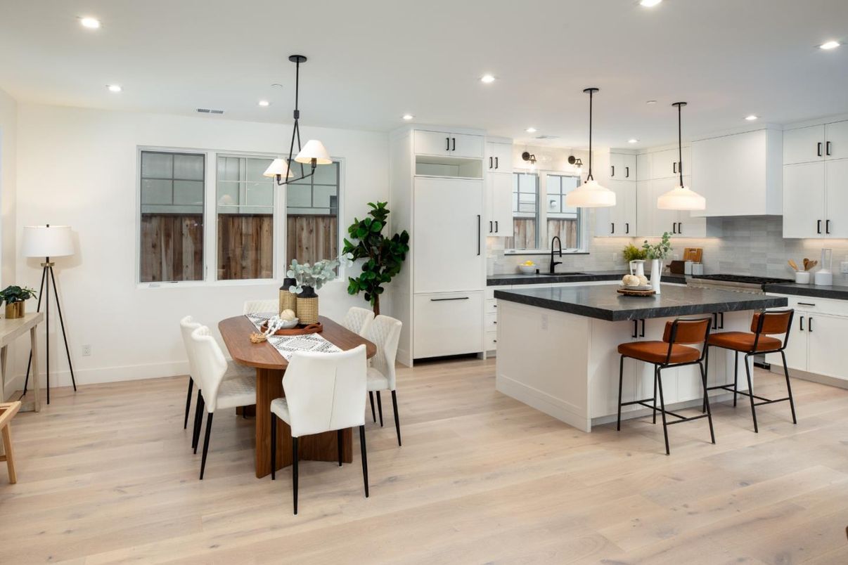 Dining room, Interior, Kitchen, Pendant Lights, Recessed Lighting, Stainless Steel Appliances, Wood Texture Flooring