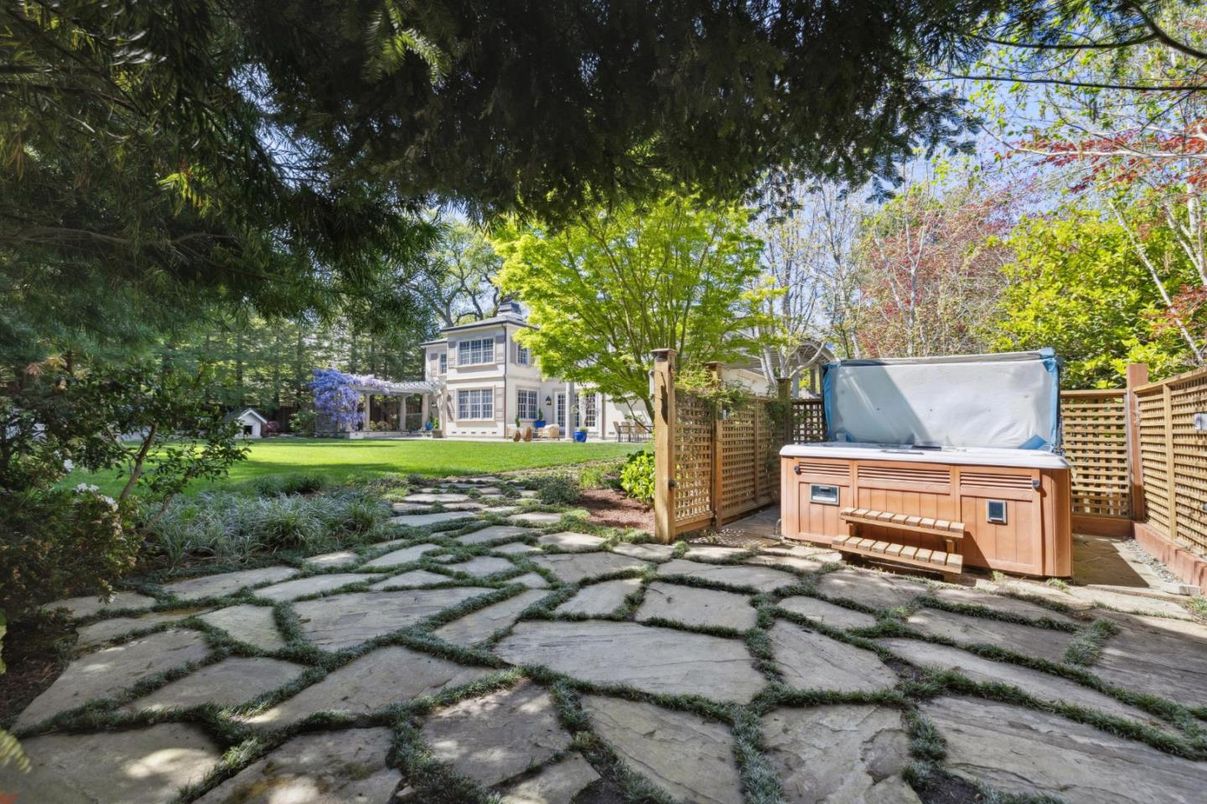 Backyard, Exterior, Hot Tub