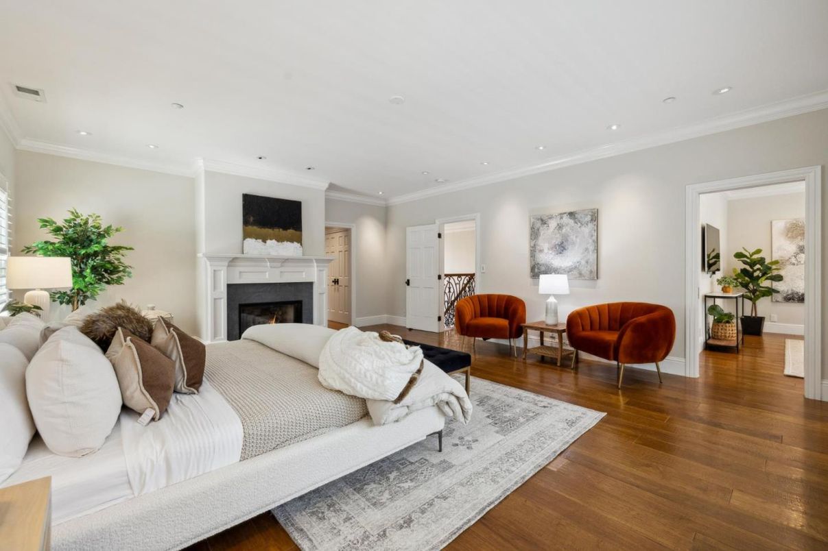 Bedroom, Fireplace, Interior, Recessed Lighting, Wood Texture Flooring