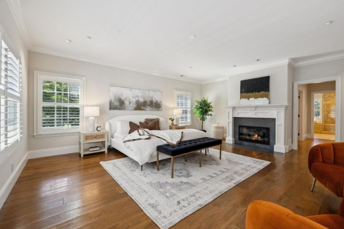 Bedroom, Fireplace, Interior, Recessed Lighting, Wood Texture Flooring