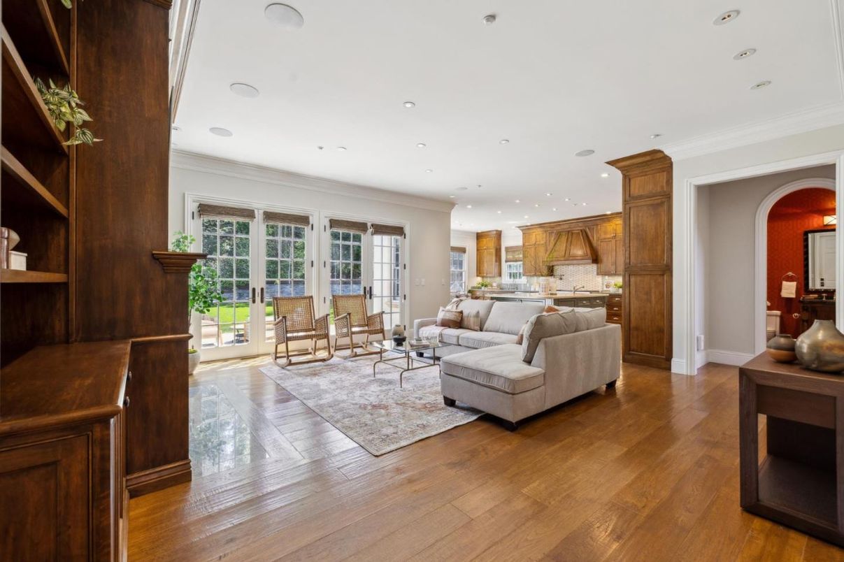 Interior, Kitchen, Living room, Recessed Lighting, Wood Texture Flooring