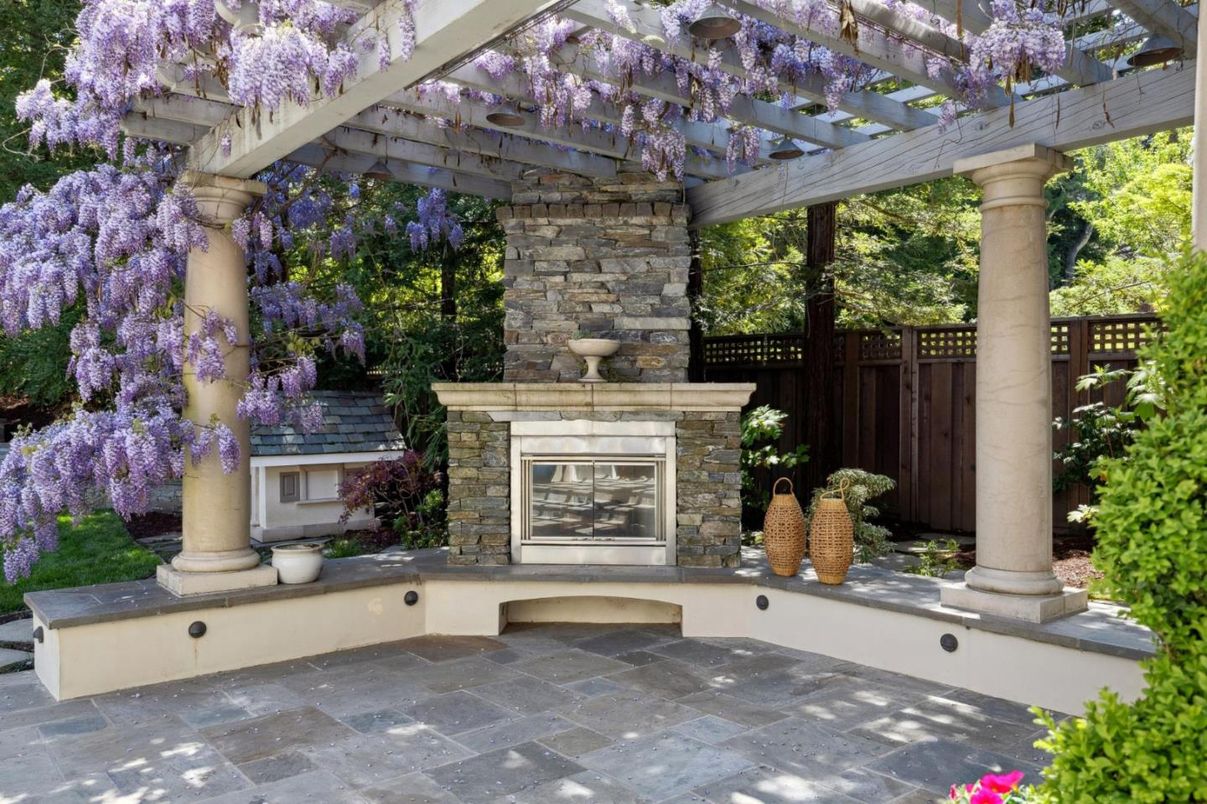 Exterior, Fireplace