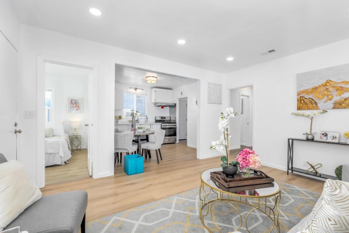 Bedroom, Dining room, Interior, Recessed Lighting, Wood Texture Flooring