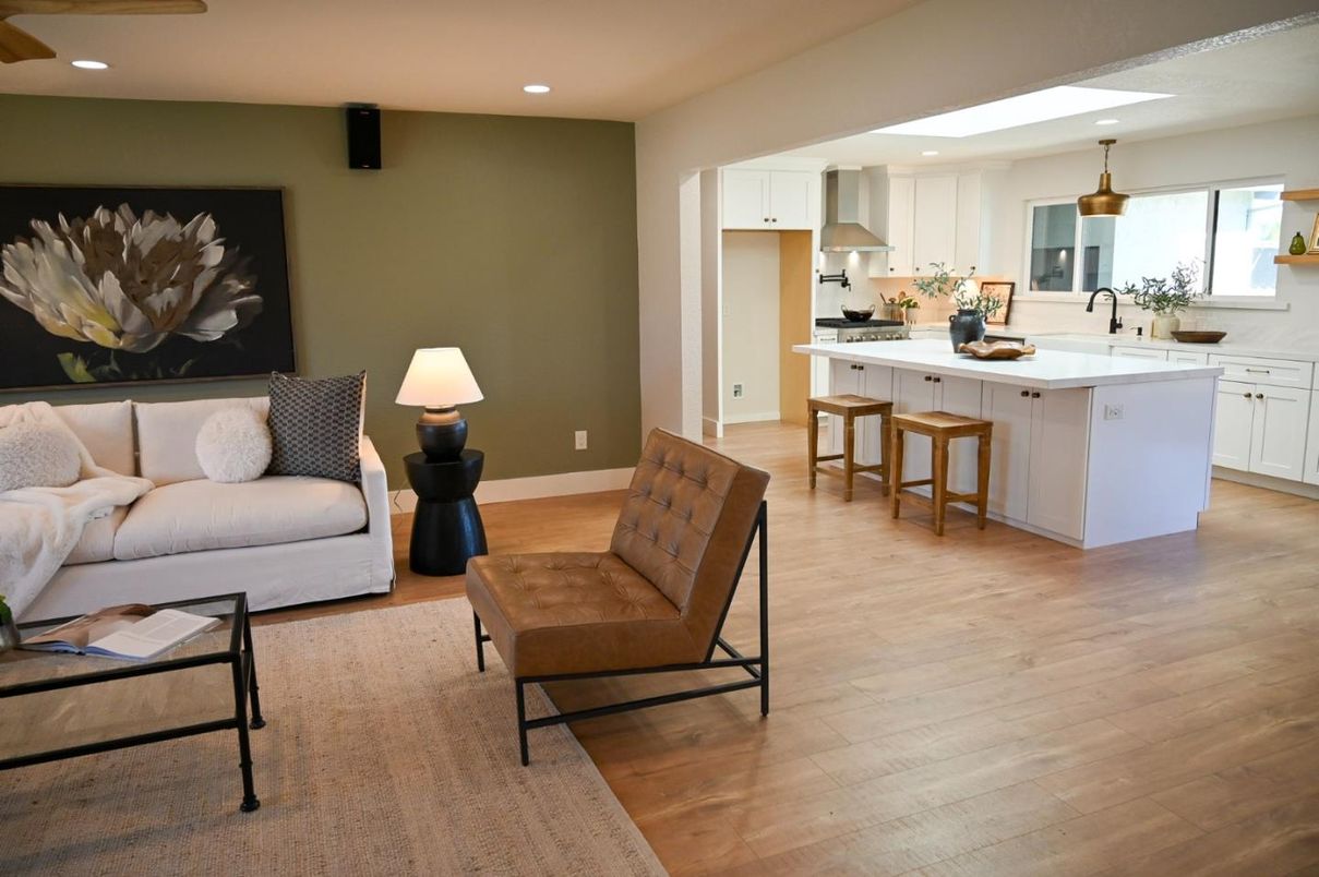 Interior, Kitchen, Living room, Pendant Lights, Recessed Lighting, Wood Texture Flooring