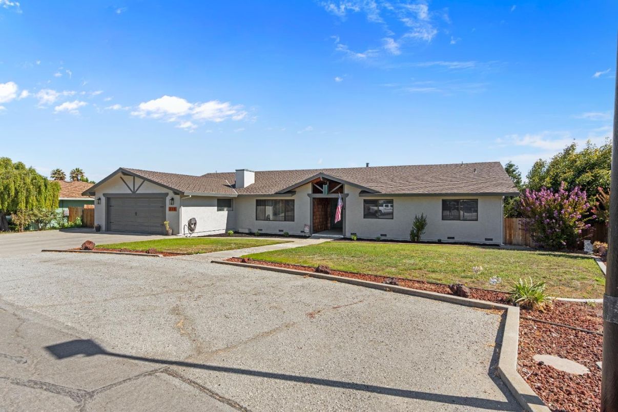 Attached, Backyard, Exterior, Facade, Ranch