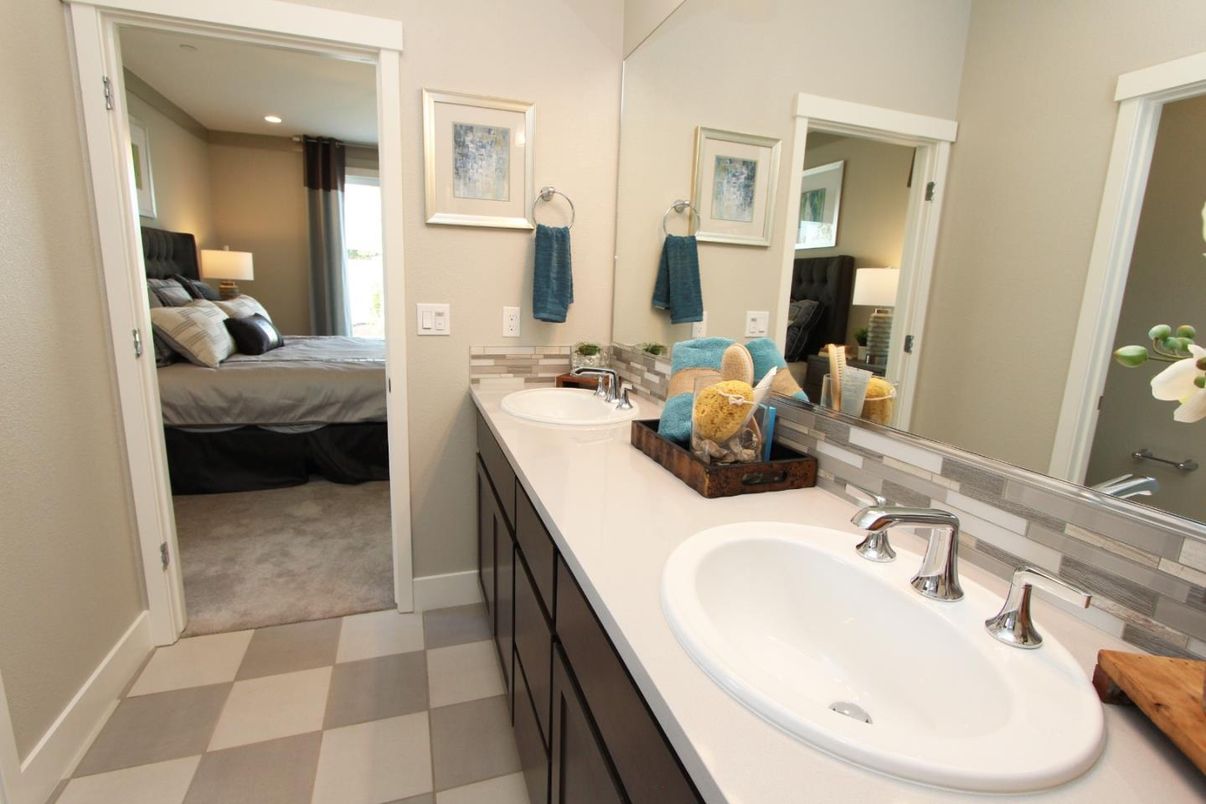 Bathroom, Bedroom, Dual Sink Vanities, Interior, Recessed Lighting
