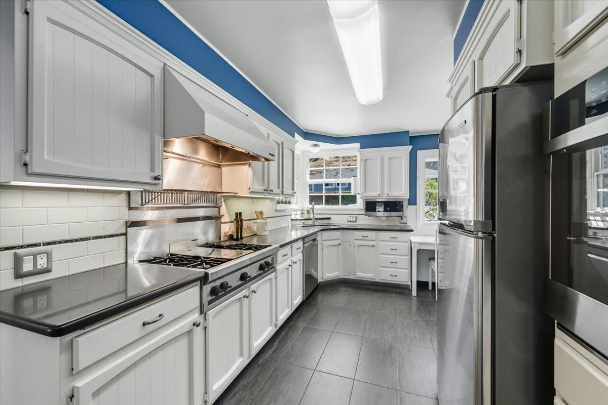 Interior, Kitchen, Stainless Steel Appliances