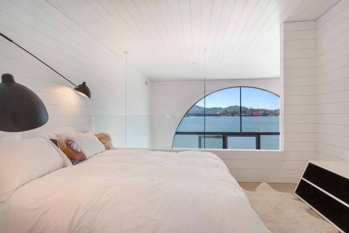 Bedroom, Interior, Water