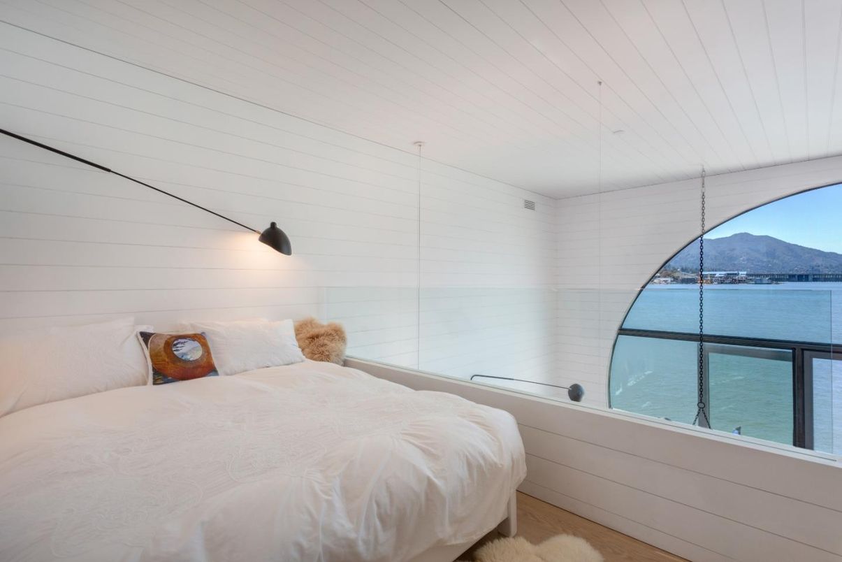 Bedroom, Interior, Water